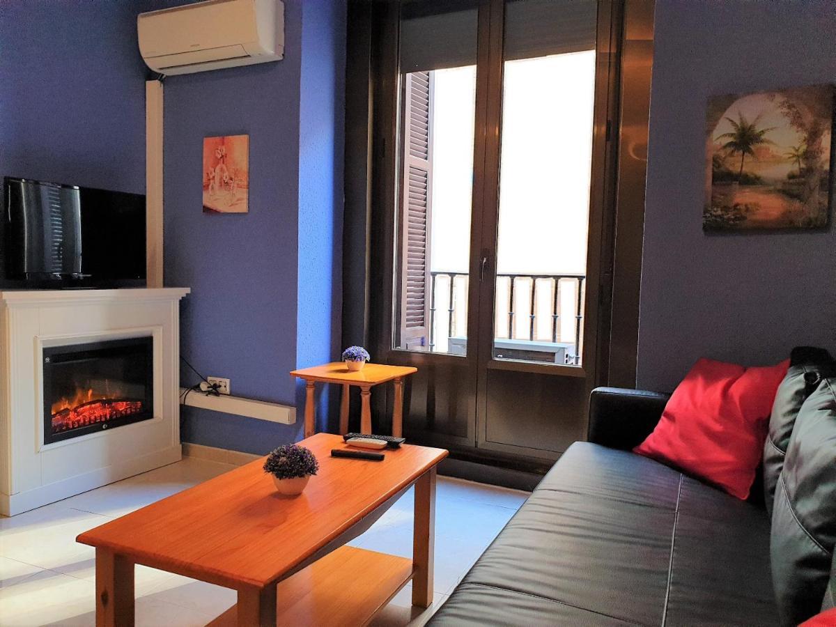 Apartamentos Dana Sol Madrid Exteriér fotografie