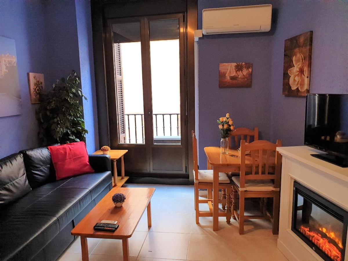 Apartamentos Dana Sol Madrid Exteriér fotografie