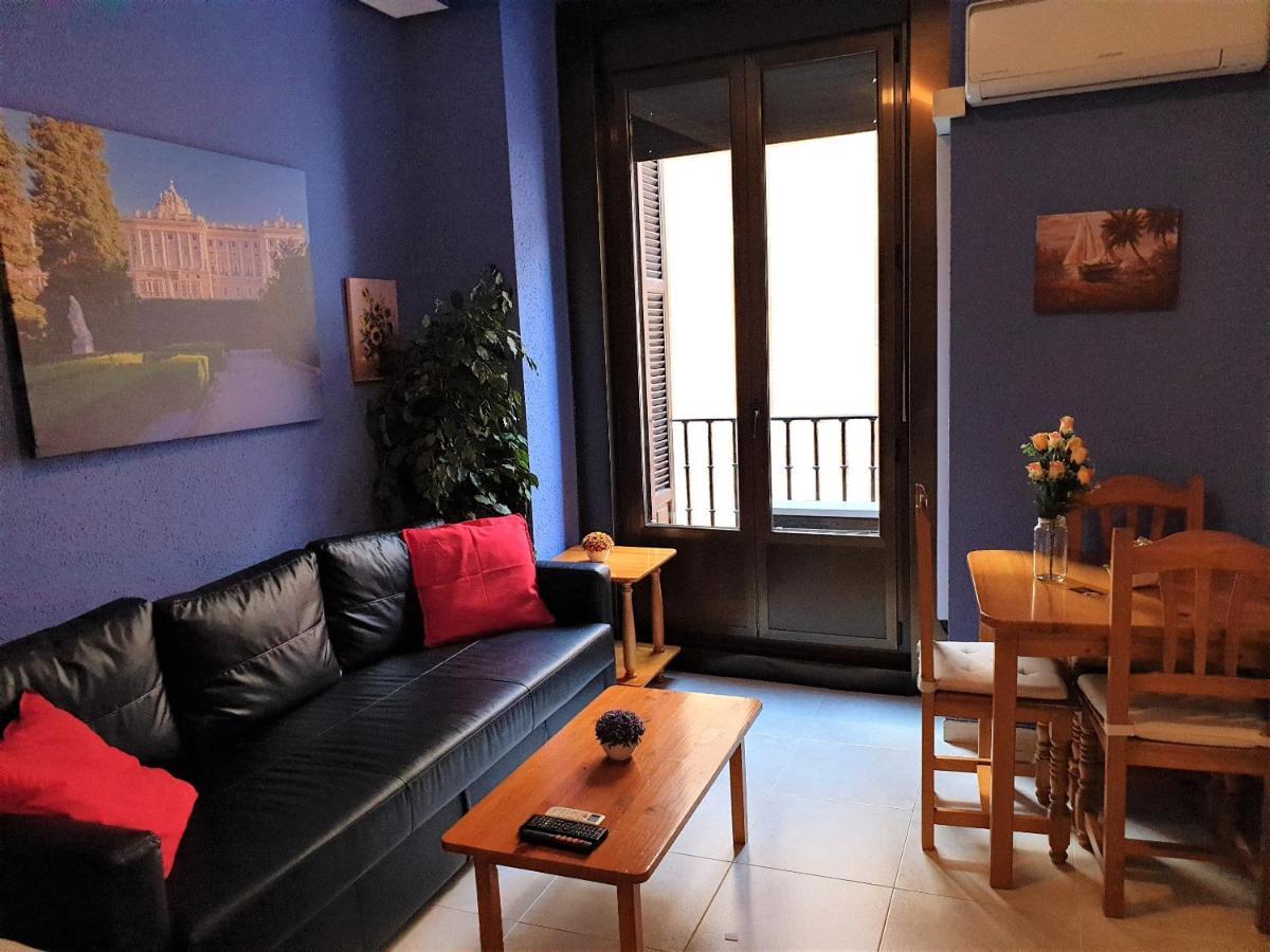 Apartamentos Dana Sol Madrid Exteriér fotografie