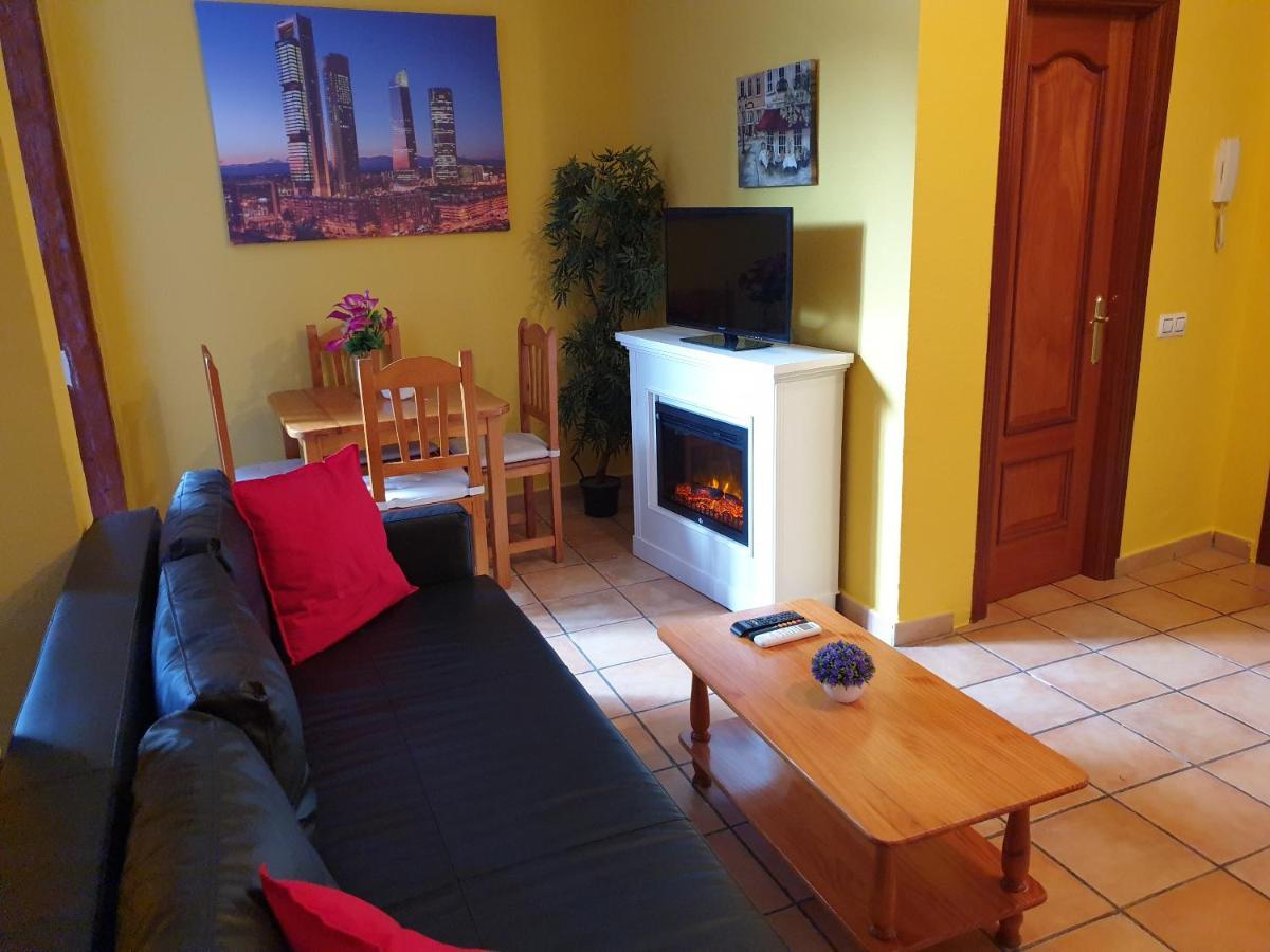 Apartamentos Dana Sol Madrid Exteriér fotografie