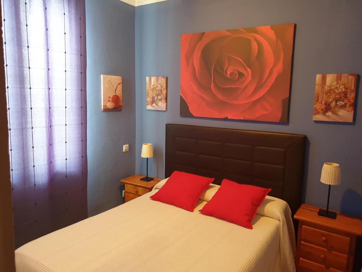 Apartamentos Dana Sol Madrid Exteriér fotografie